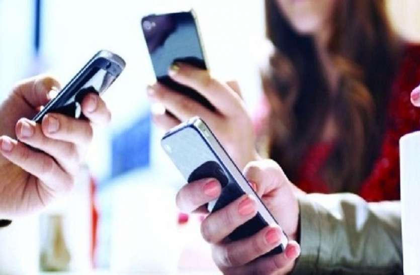 online-class.jpg ऑनलाइन क्लास के नाम पर मंगाई छात्राओं से फोटो, अश्लील बनाकर कर दिए वायरल