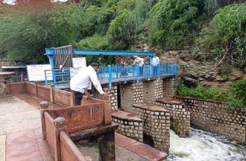 आनासागर लबालब, एस्केप चैनल के दो गेट खोले आनासागर लबालब, एस्केप चैनल के दो गेट खोले