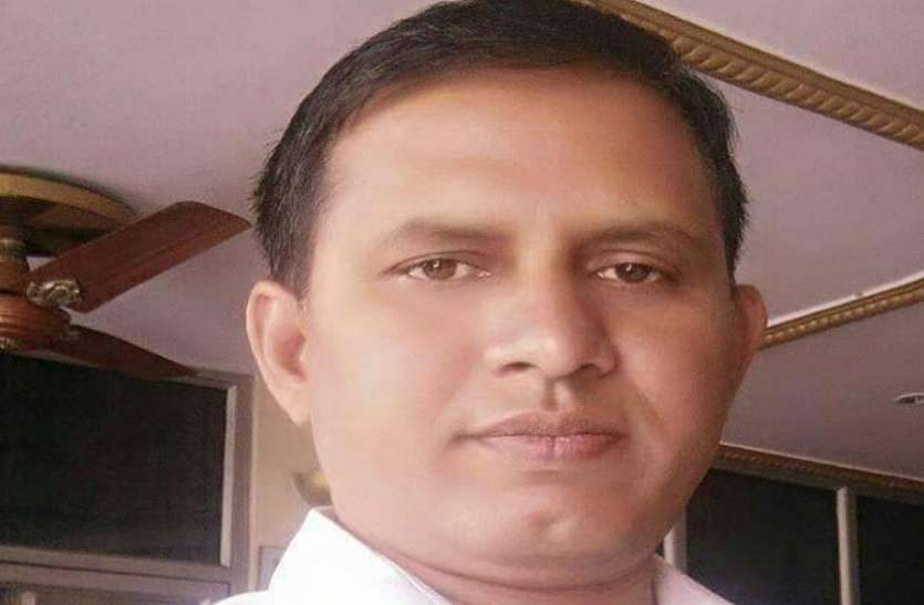 नायब तहसीलदार लवलेश मिश्रा नायब तहसीलदार के हमलावरों पर 10 हजार रुपये का ईनाम घोषित