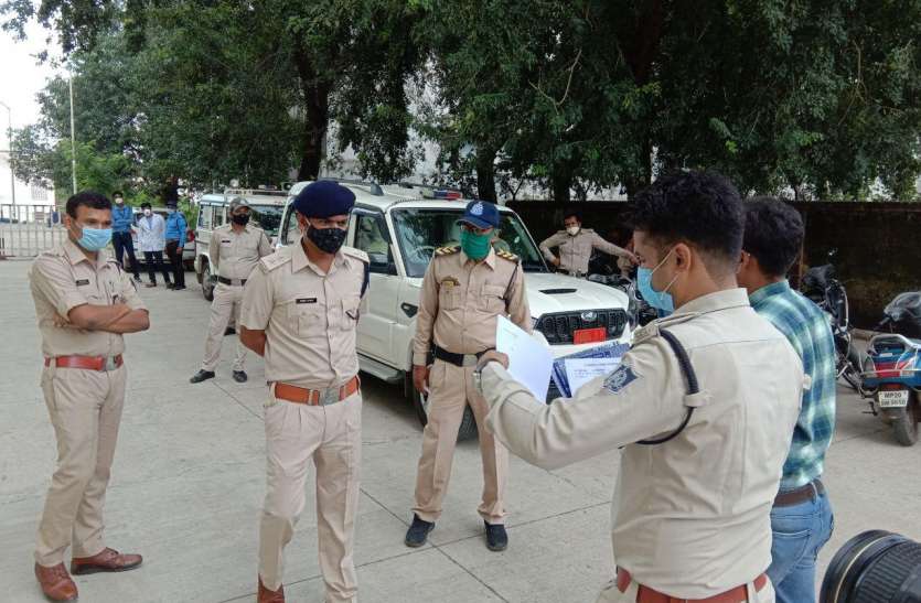 police.jpg बेटे ने लगाया बड़ा आरोप, मेडिकल में हद दर्जे की लापरवाही ने ली पिता की जान