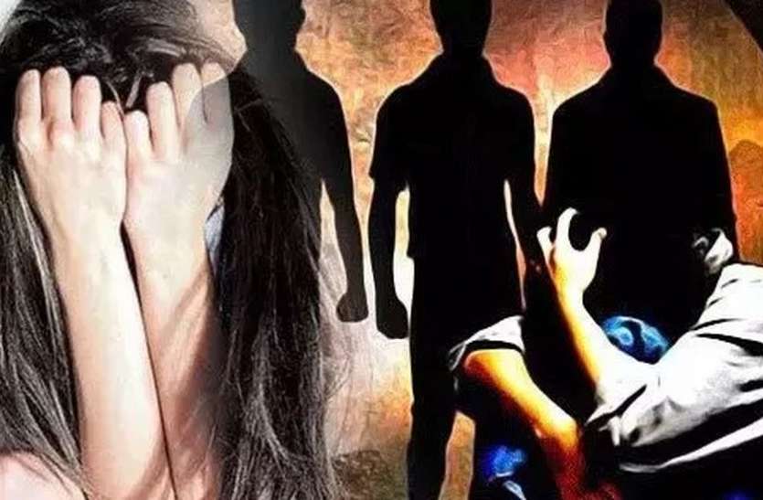 लिफ्ट के बहाने महिला से रातभर बारी-बारी किया गैंगरेप, अश्लील फोटो-वीडियो खींचकर कर दिए वायरल लिफ्ट के बहाने महिला से रातभर बारी-बारी किया गैंगरेप, अश्लील फोटो-वीडियो खींचकर कर दिए वायरल