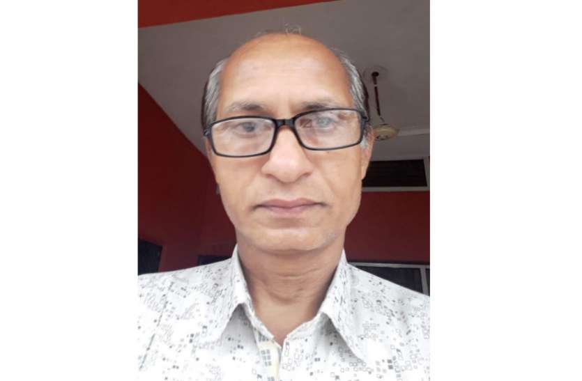 बेमिसाल शिक्षक : दृष्टिबाधित शिक्षक रोशन कर रहा विद्यार्थियों की जिन्दगी, दिखा रहा भविष्य की राह बेमिसाल शिक्षक : दृष्टिबाधित शिक्षक रोशन कर रहा विद्यार्थियों की जिन्दगी, दिखा रहा भविष्य की राह