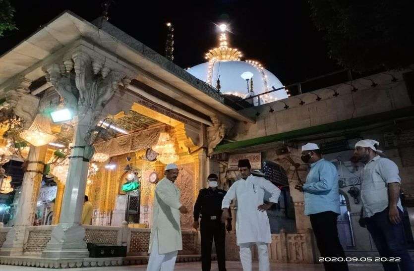 Ajmer News : चादर-फूल के बिना दरगाह में कर सकेंगे जियारत Ajmer News : चादर-फूल के बिना दरगाह में कर सकेंगे जियारत