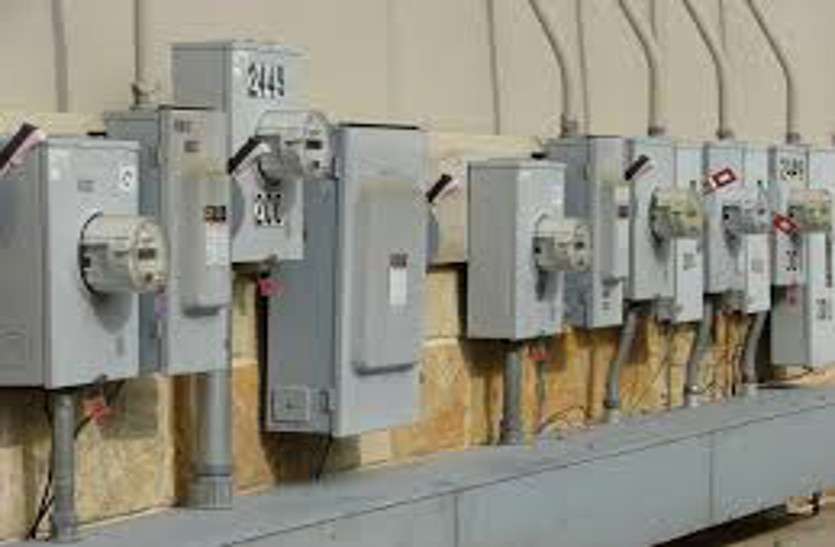 electricity connection बिजली कनेक्शन के नाम पर दलाली करने वाले को रंगे हाथ दबोचा, एफआईआऱ दर्ज