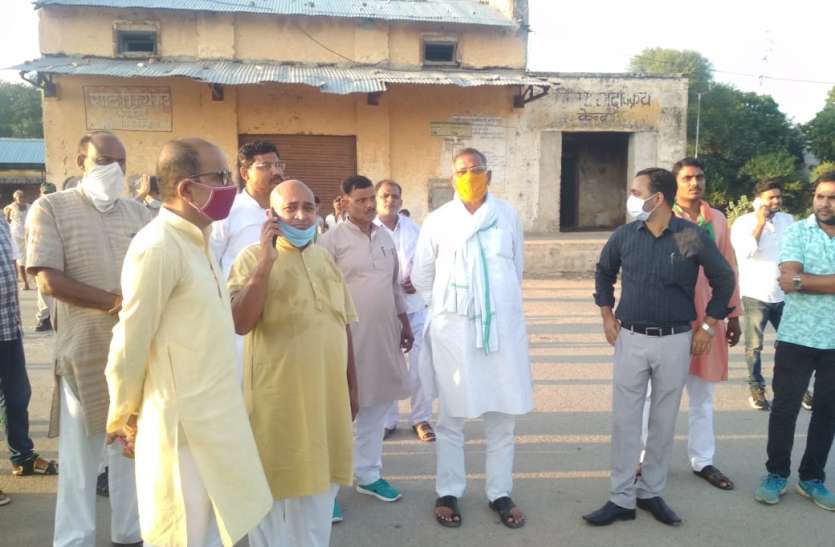 ग्वालियर के बाद सीएम की सभांए मुरैना जिले में ग्वालियर के बाद सीएम की सभांए मुरैना जिले में