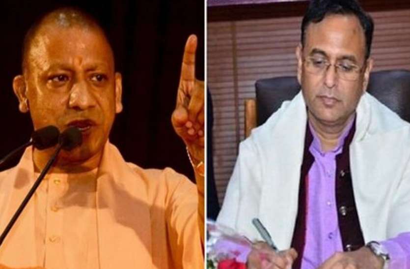 एक और ब्राह्मण की 'हत्या', विपक्ष के साथ ही बीजेपी विधायक ने भी उठाये सवाल एक और ब्राह्मण की 'हत्या', विपक्ष के साथ ही बीजेपी विधायक ने भी उठाये सवाल