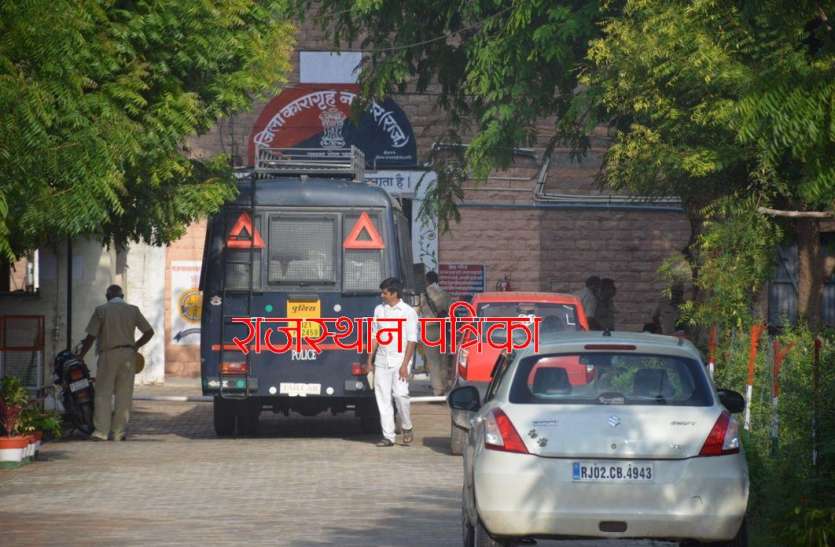 Nagaur CJM issues arrest warrant against Bhopalgarh MLA Pukhraj Garg भोपालगढ़ विधायक पुखराज गर्ग के खिलाफ नागौर सीजेएम ने जारी किया गिरफ्तारी वारंट