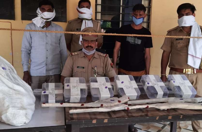 meerut-1.jpg कब्रिस्तान में गुपचुप तरीके से तैयार हो रहा था मौत का सामान