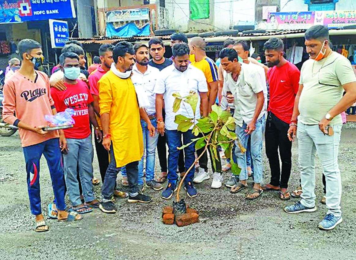 रिंगरोड का गड्ढ़ा बन सकता है जानलेवा