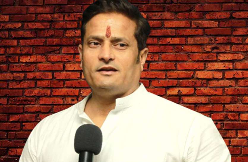 vikas_upadhyay.jpg पालकों और छत्तीसगढ़ प्राइवेट स्कूल मैनेजमेंट एसोसिएशन के बीच मध्यस्थता के लिए तैयार: उपाध्याय
