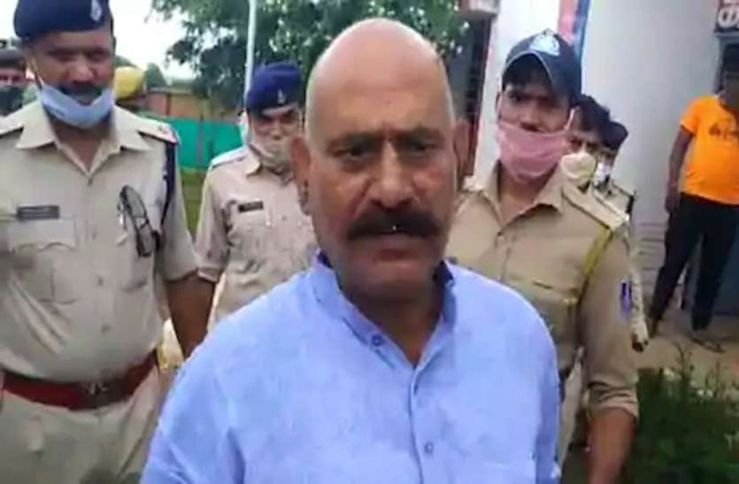 Bahubali Vijay Mishra Bail Rejected बाहुबली विजय मिश्रा की जमानत याचिका खारिज, पत्नी और बेटे की तलाश में पुलिस