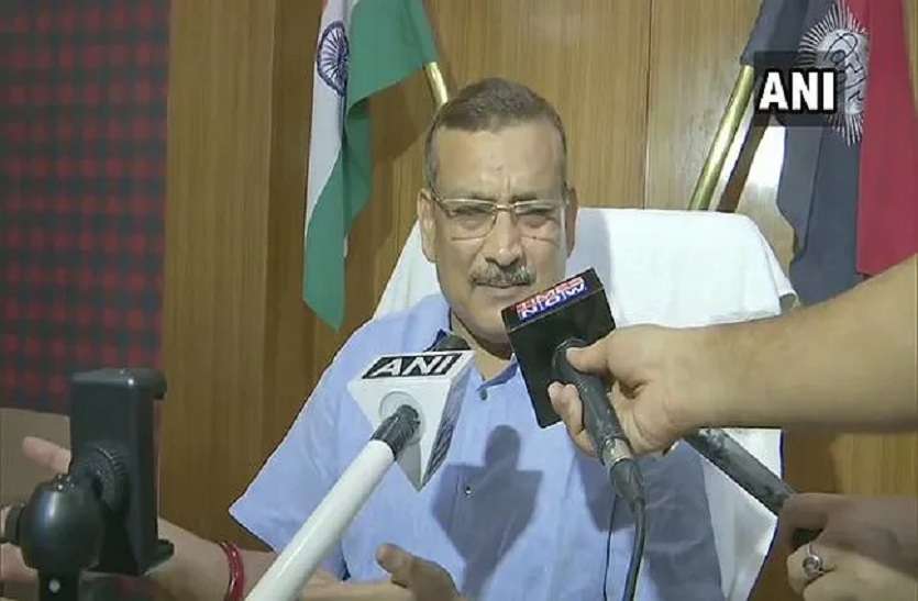 रिया चक्रवर्ती का चेहरा बेनकाब हो चुका है - डीजीपी बिहार पांडे्य रिया चक्रवर्ती का चेहरा बेनकाब हो चुका है - डीजीपी बिहार पांडे्य