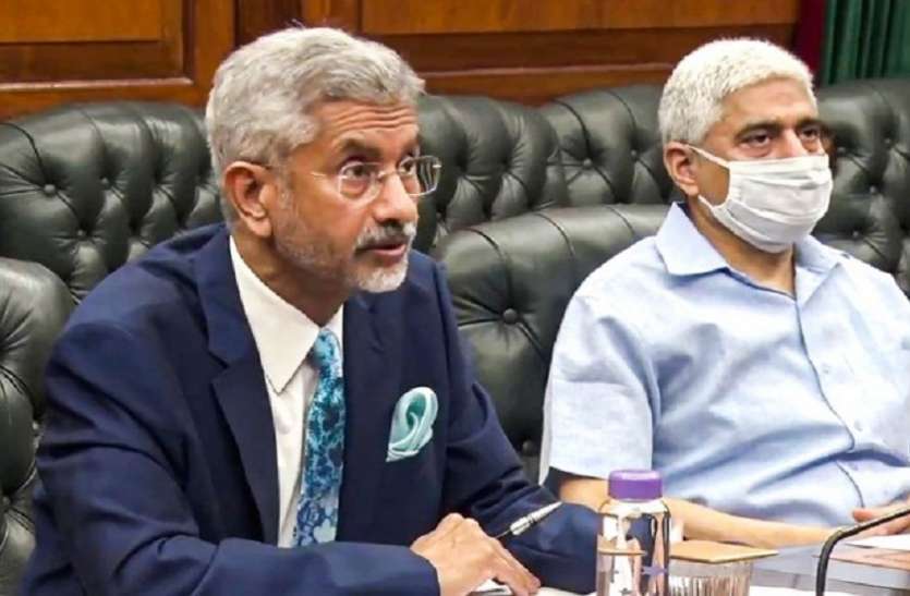 S jaishankar LAC पर तनाव के बीच रूस में SCO की बैठक में शामिल होने पहुंचे विदेश मंत्री एस जयशंकर