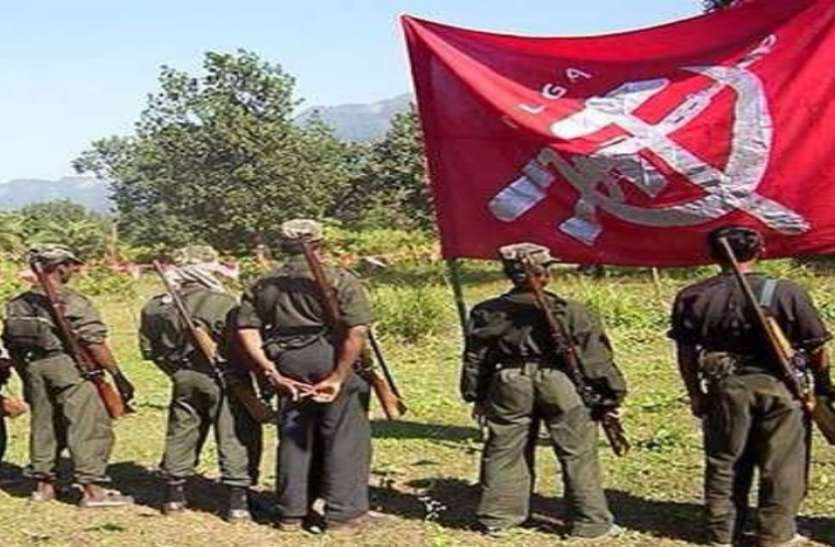 माओवादी विरोध करने ग्रामीणों को कर रहे आगे, दंतेवाड़ा में चार और कैंप खोलने की तैयारी माओवादी विरोध करने ग्रामीणों को कर रहे आगे, दंतेवाड़ा में चार और कैंप खोलने की तैयारी