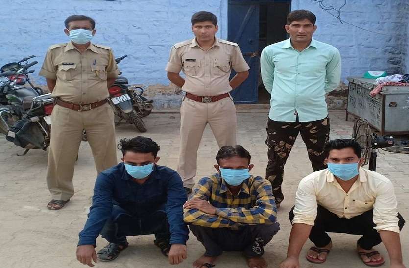 धार्मिकस्थल में 8 वर्षीय बालिका से बलात्कार धार्मिकस्थल में 8 वर्षीय बालिका से बलात्कार