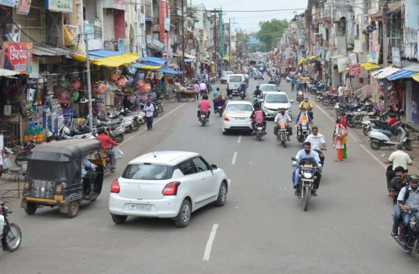 गुरुवार गुमाश्ता नियम का नहीं हुआ पालन, आधे से ज्यादा बाजार खुला गुरुवार गुमाश्ता नियम का नहीं हुआ पालन, आधे से ज्यादा बाजार खुला
