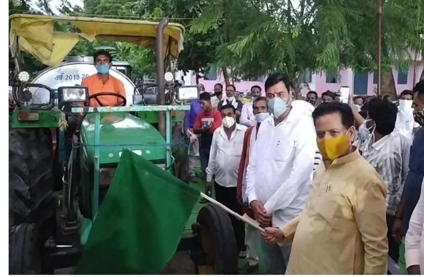 जिले में पांच गौशालाओं सहित तीन करोड़ के कार्यों का शिलान्यास जिले में पांच गौशालाओं सहित तीन करोड़ के कार्यों का शिलान्यास