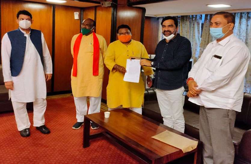 सेना भर्ती नागौर में ही करवाने की मांग सेना भर्ती नागौर में ही करवाने की मांग
