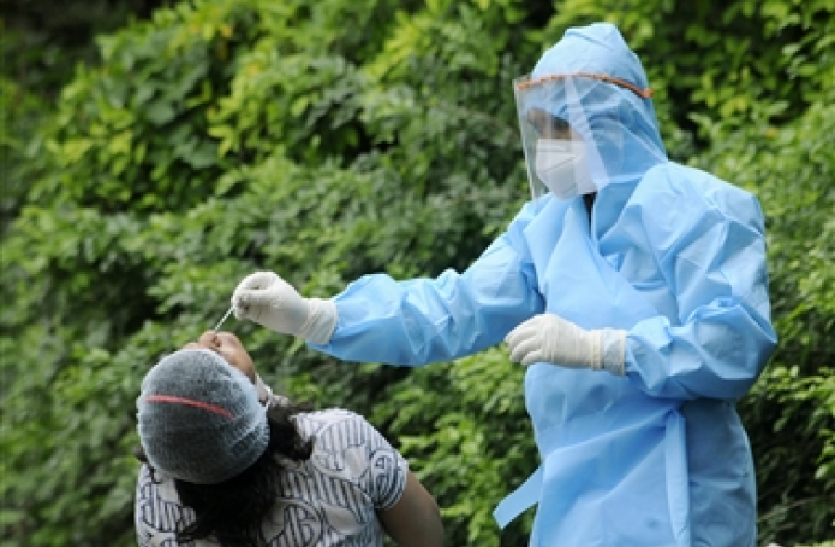 Coronavirus टेस्ट कराने पहुंची गर्भवती महिला, टूटकर गले में फंस गई सैंपल स्टिक, उसके बाद... बड़ा सवाल, आखिर कोरोना का खतरा क्यों बढ़ता जा रहा है?
