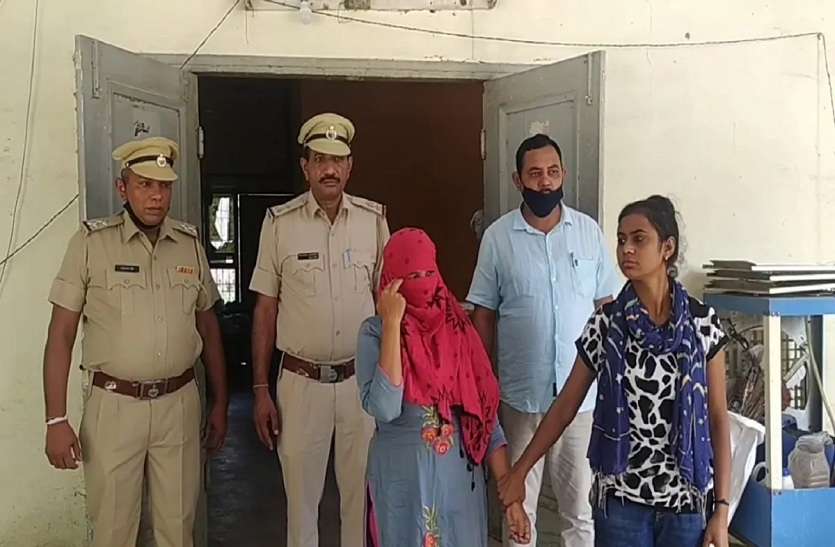 रात को लिफ्ट मांगने वाली महिला के प्रति परोपकार या कोई दूसरा विचार हो तो, सोच लें रात को लिफ्ट मांगने वाली महिला के प्रति परोपकार या कोई दूसरा विचार हो तो, सोच लें
