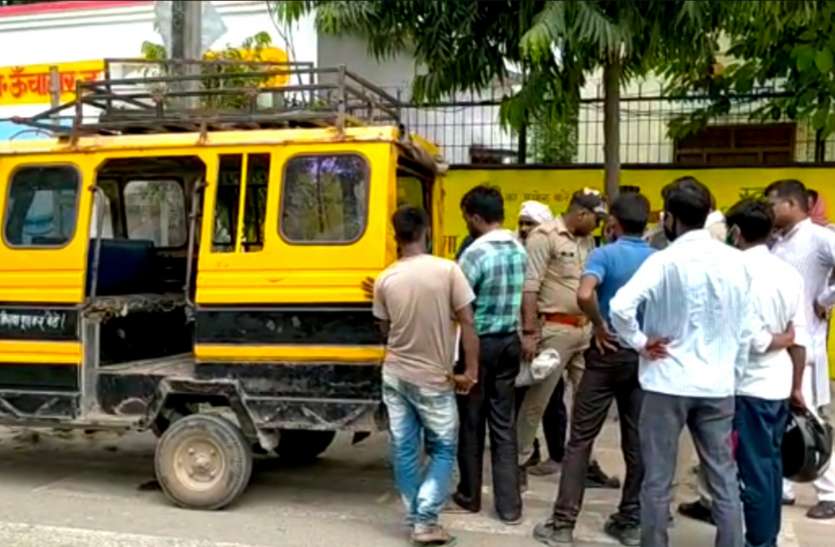 रायबरेली में शनि देव मंदिर के पीछे नर कंकाल मिलने से मचा हड़कंपए पुलिस ने जांच के दिये आदेश रायबरेली में शनि देव मंदिर के पीछे नर कंकाल मिलने से मचा हड़कंपए पुलिस ने जांच के दिये आदेश