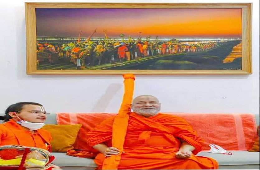 कोरोना से जंग जीत कर लौटे रामभद्राचार्य बोले अब मुझसे.... कोरोना से जंग जीत कर लौटे रामभद्राचार्य बोले अब मुझसे....