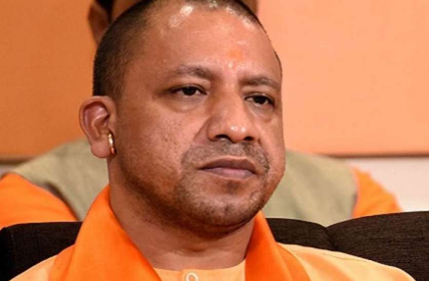 CM yogi यूपी सरकार का बड़ा फैसला, जिलाधिकारी बनना अब नहीं होगा इतना आसान, इन लोगों को ही मिलेगा पद