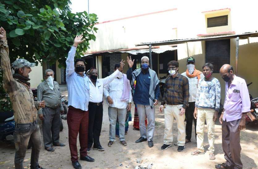 पीएचइडी तकनीकी कर्मचारी संघ ने किया विरोध पीएचइडी तकनीकी कर्मचारी संघ ने किया विरोध