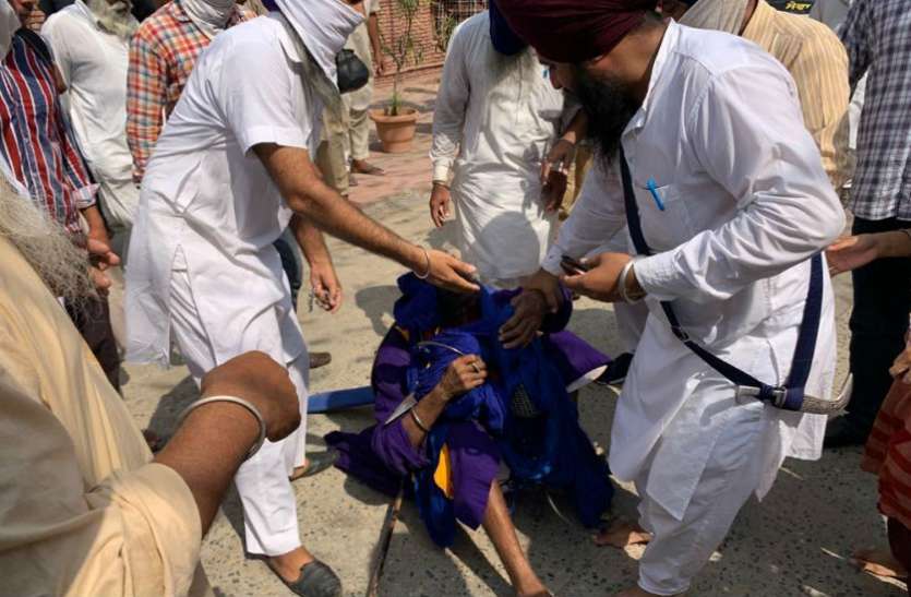 Incident in Golden temple स्वर्ण मंदिर में चली तलवारें, चार जख्मी