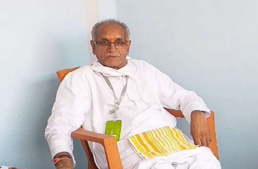 लव जिहाद पर बोले चंपतराय यह प्रेम नहीं षड़यंत्र है, कार्यकर्ता इस तरह से करें टीम वर्क लव जिहाद पर बोले चंपतराय यह प्रेम नहीं षड़यंत्र है, कार्यकर्ता इस तरह से करें टीम वर्क
