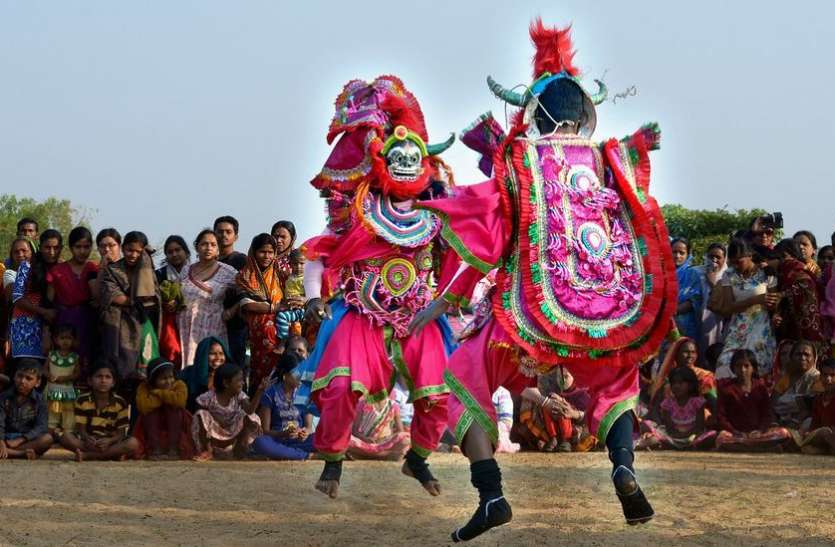 दुनिया के सामने दुर्लभ लोककला लाने वाले मशहूर छऊ नर्तक धनंजय नहीं रहे दुनिया के सामने दुर्लभ लोककला लाने वाले मशहूर छऊ नर्तक धनंजय नहीं रहे