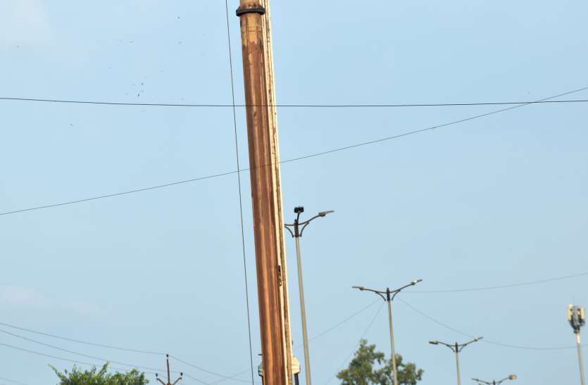 शानदार इंजीनियरिंग से फ्लाईओवर का निर्माण देख ठिठक जाते हैं इस शहर के लोग शानदार इंजीनियरिंग से फ्लाईओवर का निर्माण देख ठिठक जाते हैं इस शहर के लोग