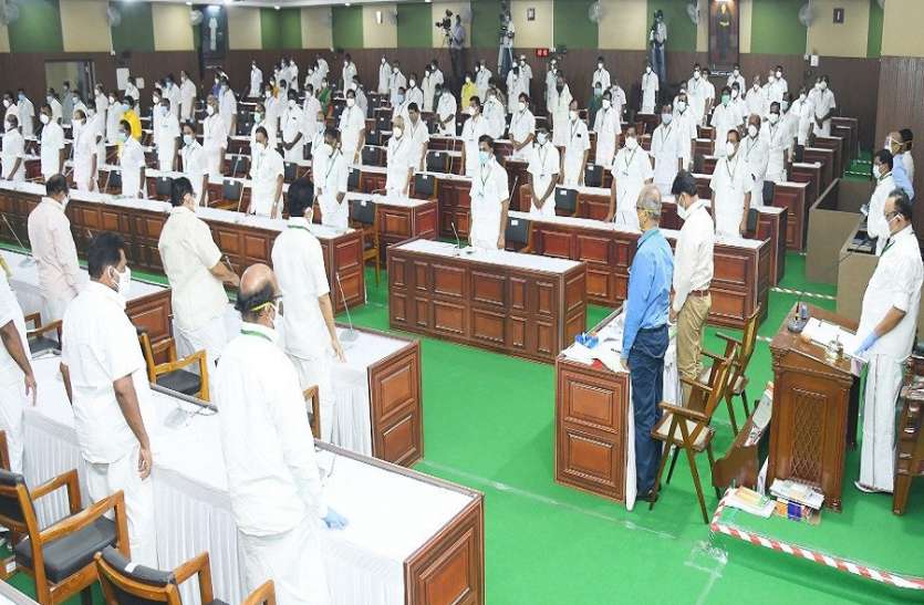 NEET: Tamil Nadu passes bill, 7.5 quota for govt school students तमिलनाडु के सरकारी स्कूलों के छात्रों को मेडिकल कॉलेजों में दिया जाएगा 7.5त्न आरक्षण