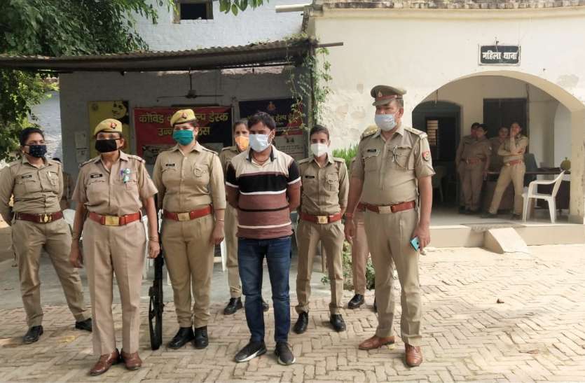 प्रेमी को बचाने के लिए युवती ने लगाया पिता-भाई सहित 10 पर सामूहिक गैंगरेप का आरोप प्रेमी को बचाने के लिए युवती ने लगाया पिता-भाई सहित 10 पर सामूहिक गैंगरेप का आरोप