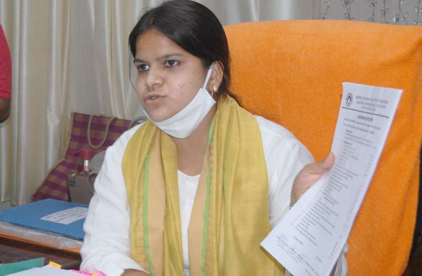 mayor Nootan rathour सुहागनगरी में पंप आॅपरेटर के नाम पर लाखों का घोटाला, महापौर ने मांगी रिपोर्ट
