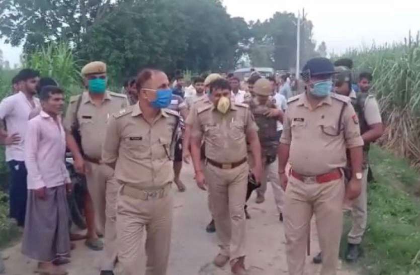 photo6269436557828139606.jpg जंगल में दिख रहे हथियारबंद बदमाश, ग्रामीणों में खौफ, पुलिस कर रही तलाश