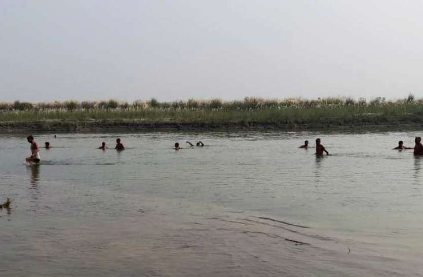 river.jpg यमुना में नहाने गए छह लोग डूबे, सभी एक ही परिवार के
