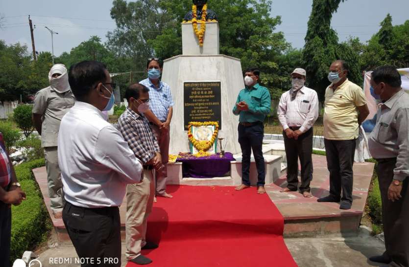 एसएटीआई में मनी सर विश्वैसरैया की जयंती एसएटीआई में मनी सर विश्वैसरैया की जयंती
