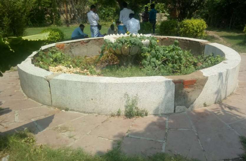 गांधी वाटिका में अब खूब खेल संकेंगे ब'चे गांधी वाटिका में अब खूब खेल संकेंगे ब'चे