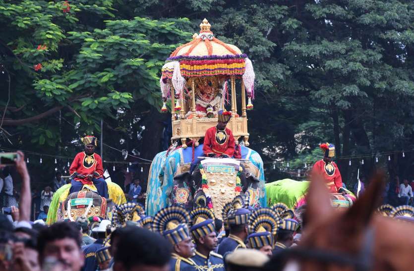 dasara_1_6395381_835x547-m.jpg इस बार अभिमन्यु हाथी उठाएगा हौदा