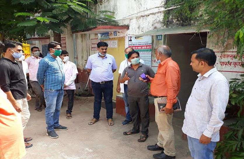 स्वास्थ्य केन्द्रों के निरीक्षण में यह मिली कमियां तो सीएमएचओ यह बोले स्वास्थ्य केन्द्रों के निरीक्षण में यह मिली कमियां तो सीएमएचओ यह बोले