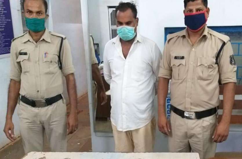 छत्तीसगढ़ पुलिस के डायल 112 सेवा में नौकरी लगाने के नाम पर दो बेरोजगारों से ठगी, 17 हजार सैलरी का दिया था झांसा छत्तीसगढ़ पुलिस के डायल 112 सेवा में नौकरी लगाने के नाम पर दो बेरोजगारों से ठगी, 17 हजार सैलरी का दिया था झांसा