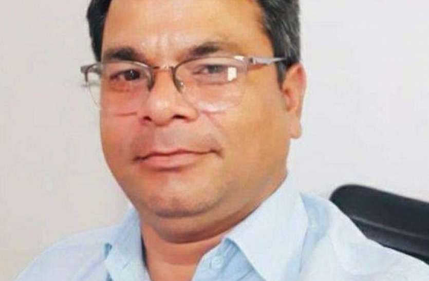 उपचुनाव : शहडोल संयुक्त कलेक्टर ने दिया इस्तीफा, अनूपपुर उपचुनाव में कर सकते हैं दावेदारी उपचुनाव : शहडोल संयुक्त कलेक्टर ने दिया इस्तीफा, अनूपपुर उपचुनाव में कर सकते हैं दावेदारी