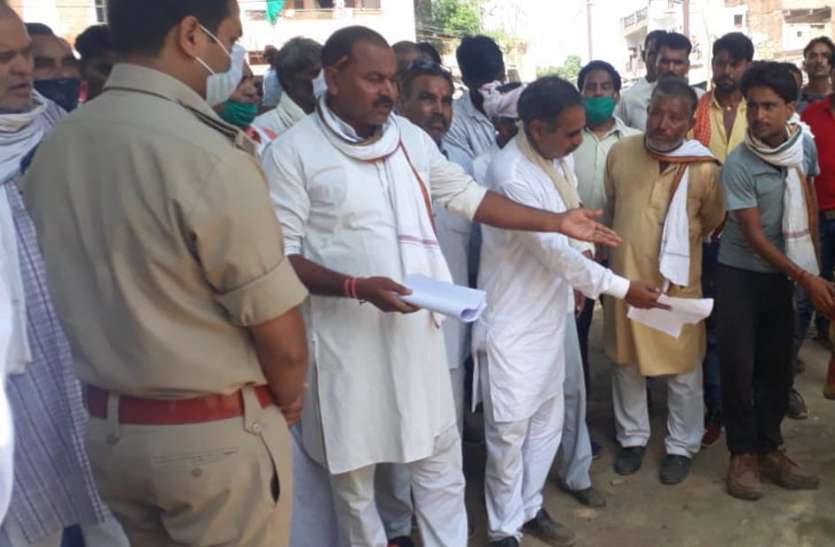 ग्रामीणों से मारपीट करने वाली शिवपुरी की एडी पुलिस टीम पर केस दर्ज ग्रामीणों से मारपीट करने वाली शिवपुरी की एडी पुलिस टीम पर केस दर्ज