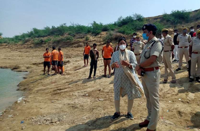 13 people killed in chambal boat accident चंबल नदी दुखान्तिका: मृतकों की संख्या 13 हुई, नदी से दो बालिकाओं के शव निकाले, गमगीन माहौल में हुआ अंतिम संस्कार