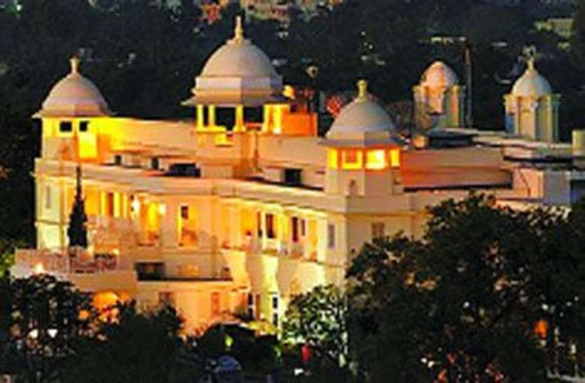 hotel.jpg हमने होटल नहीं बेचा,नया नाम भी हटाया