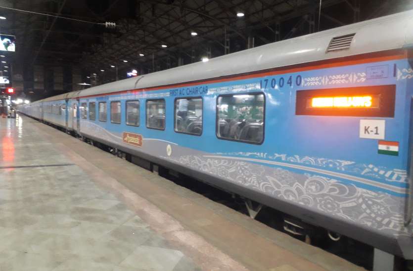 mumbai_central_ahmedabad_shatabdi_express_-_anubhuti_coach_-_k1.jpg खुशखबरी: जल्द शुरू हो सकती है शताब्दी, लेकिन अब खर्च करने पड़ेंगे ज्यादा रुपए, जानिए क्या है किराया