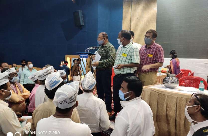 नगर निगम के 85 वार्ड में से 42 वार्ड महिलाओं के लिए आरक्षित नगर निगम के 85 वार्ड में से 42 वार्ड महिलाओं के लिए आरक्षित