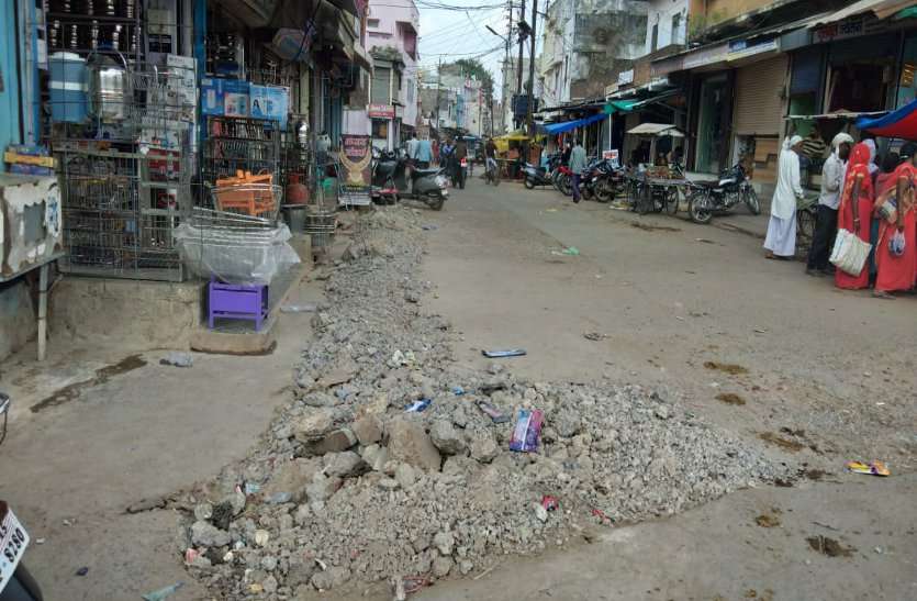Pipeline was not laid when crores were spent, now officers wake up after complaint जब करोड़ों खर्च हुए तब नहीं डाली गई पाइप लाइन, अब शिकायत के बाद जागे अधिकारी