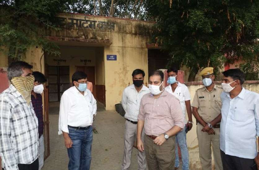 बजरी माफिया के चार नामजद आरोपियों के खिलाफ हत्या का मामला दर्ज बजरी माफिया के चार नामजद आरोपियों के खिलाफ हत्या का मामला दर्ज